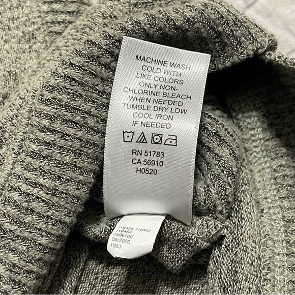 Maurices Solid Brushed Round Hew Pullover Top Size Large - Picture 6 of 7